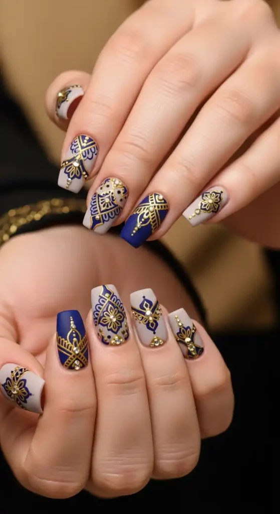 arabic-pattern-nail-art