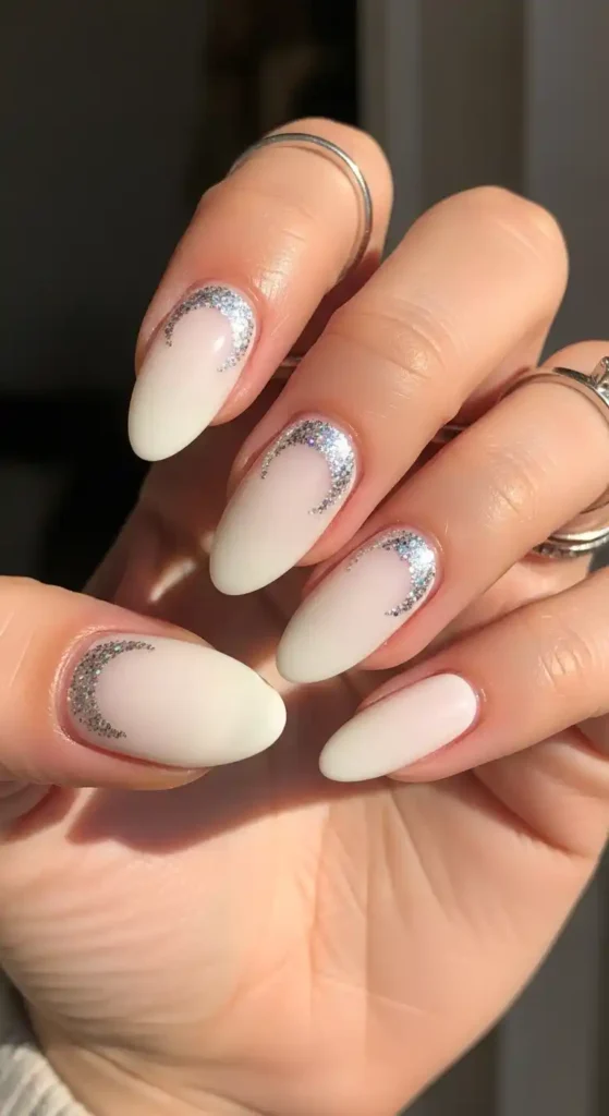 crescent-glitter-accent