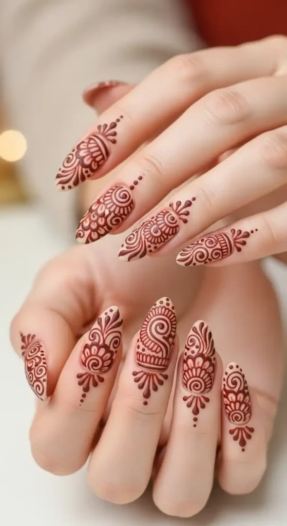 henna-inspired-nail-art