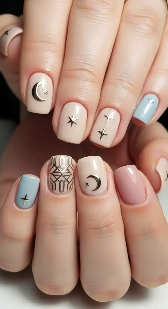 minimal-moon-and-star-nails