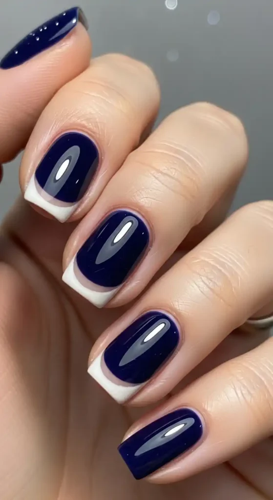 negative-space-crescent-nails