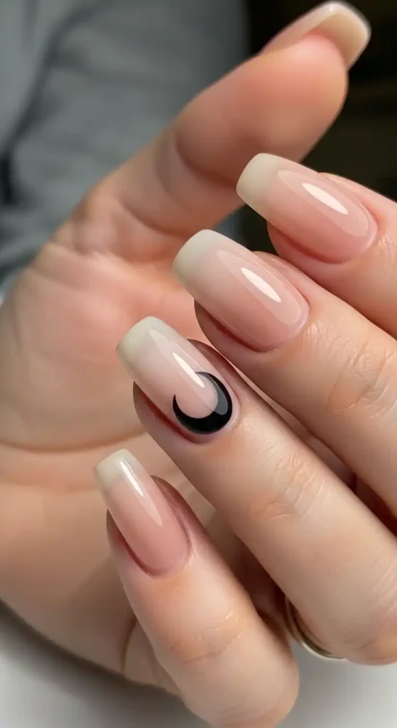 neutral-ombre-with-black-crescent